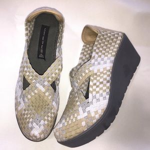 Steven Shoes by Steve Madden Elastic Platform 9